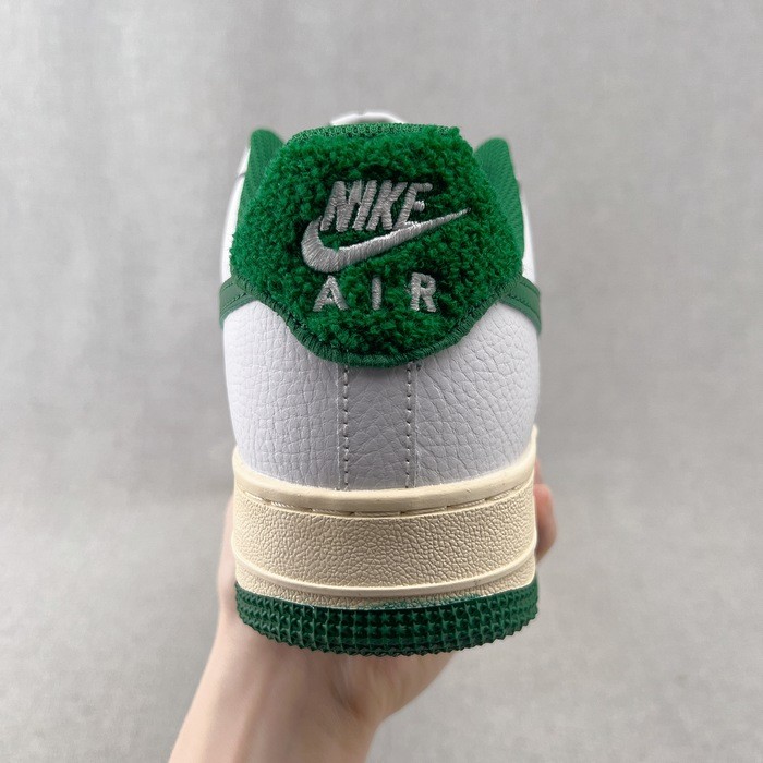 Air Force 1 ’07 L***V8 For Michigan State Fans