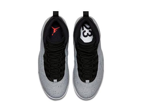 Air Jordan 10 Retro Light Smoke