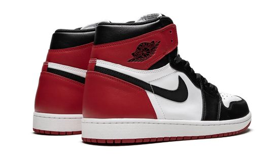 Air Jordan 1 Retro High OG “Black Toe” 555088-125